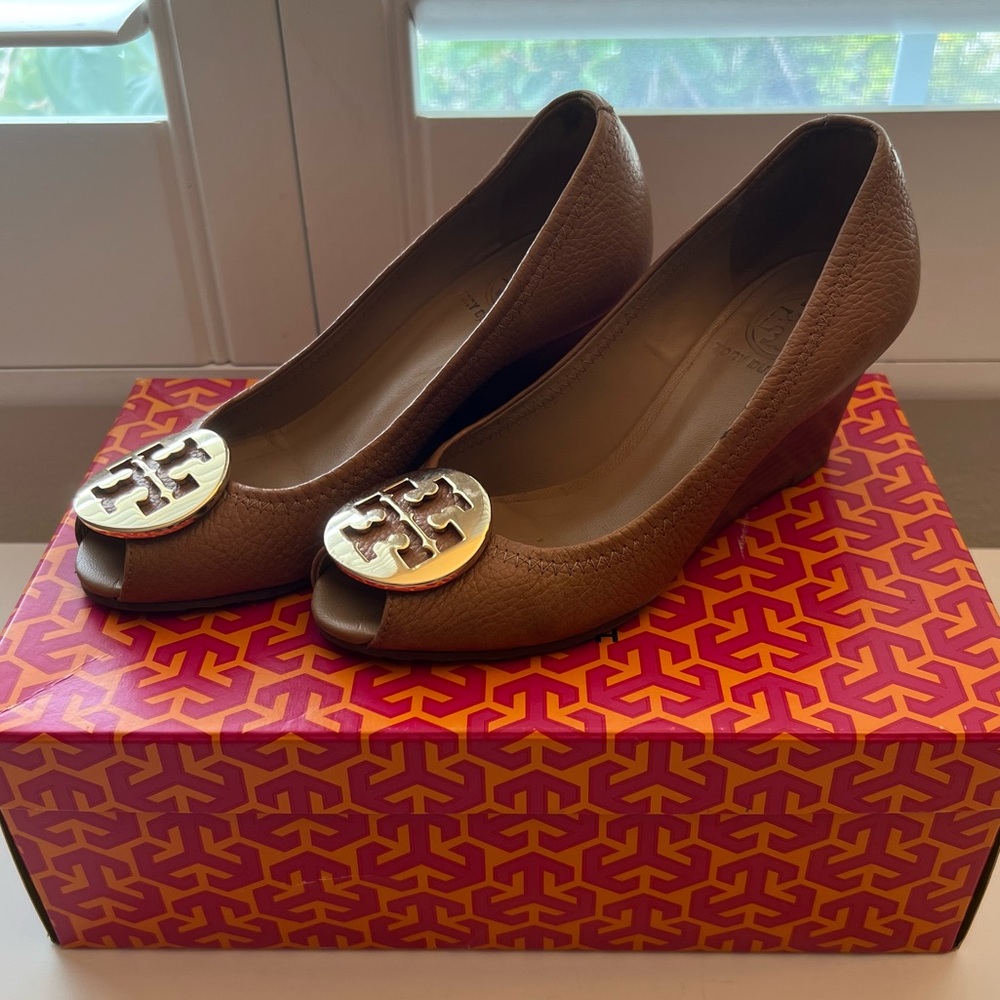 Tory Burch Wedge Heels Size 5